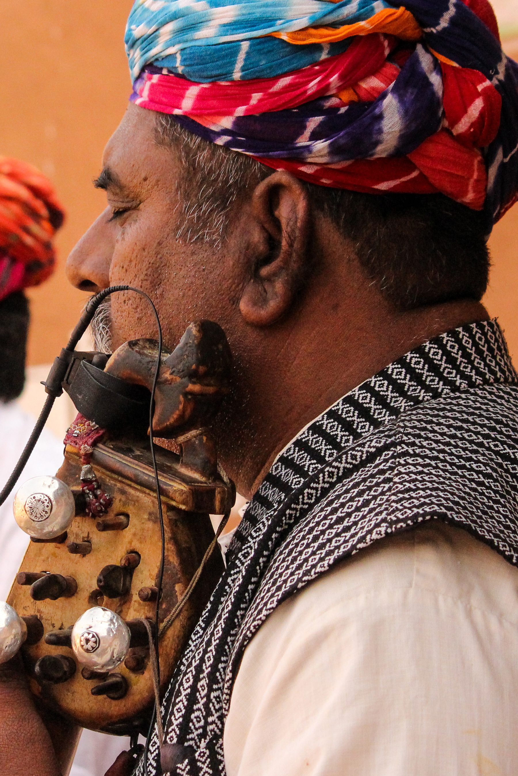 Close-up of a hand-strung Kamaicha
